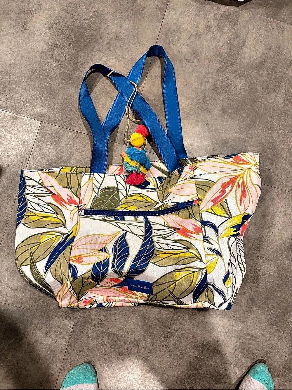 Vera Bradley Drawstring Family Tote White & Blue Floral Tote